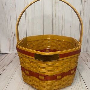 Longaberger Hexagon 1997 Christmas Basket with Red Accents and Plastic Insert
